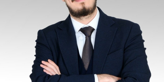 Av. Ahmed Fehim Solak